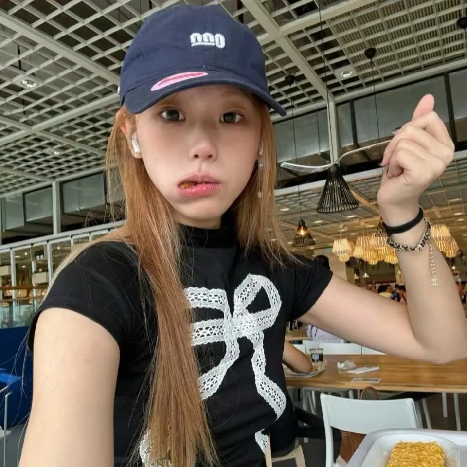 婴儿车